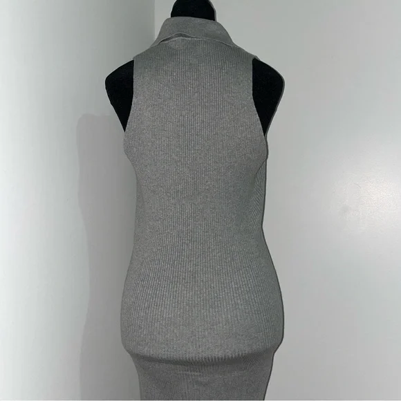 NEW! Favorite Daughter- The Lena Midi Dress Frost Gray Size M Buttoned Ribbed - Picture 12 of 15